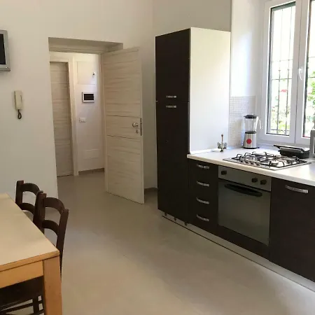 Πανσιόν La Casa Dell'emigrante 4*